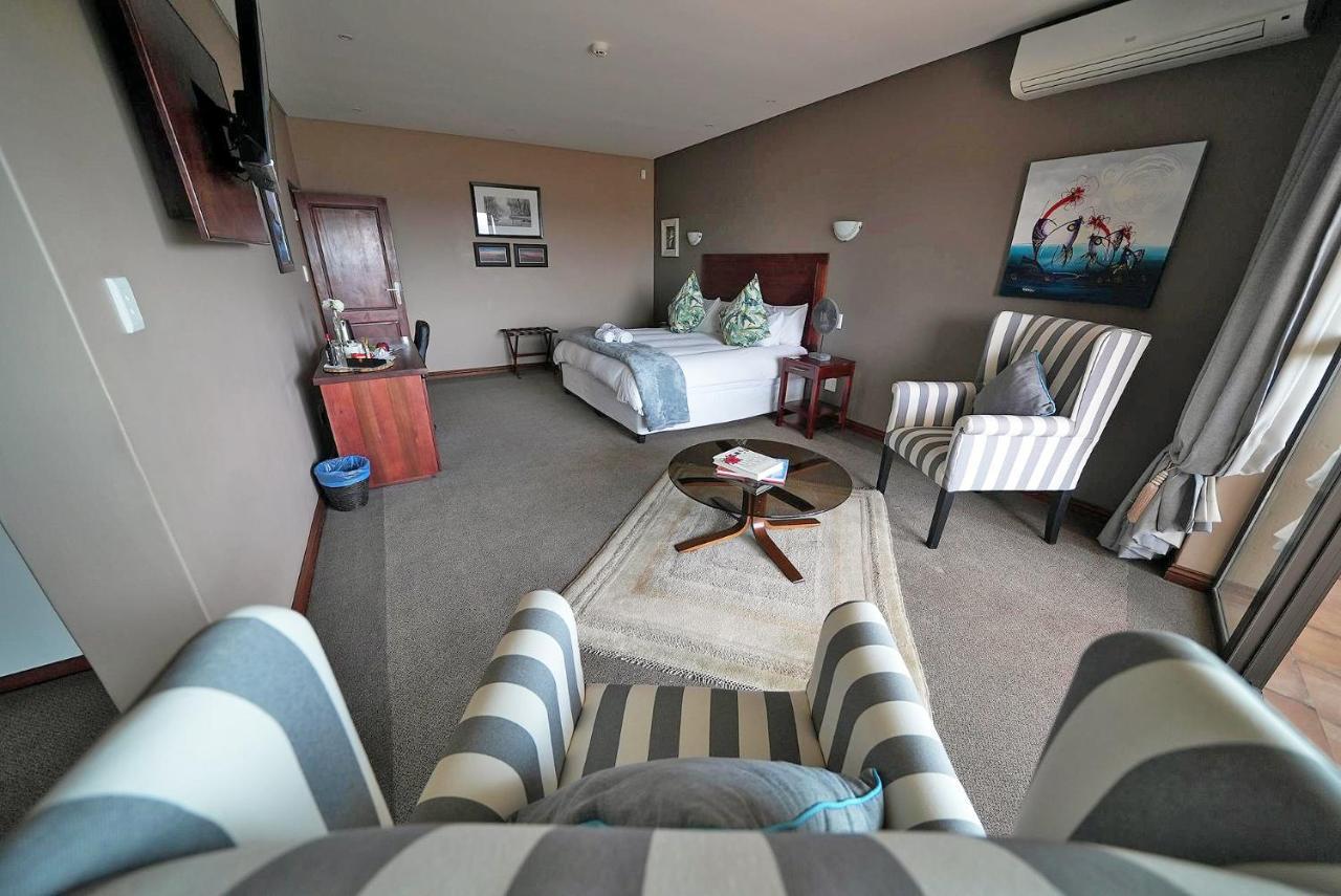 Over The Moon Guesthouse Йоханесбург Екстериор снимка